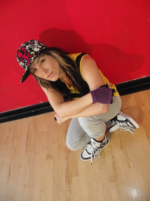 Product picture Learn a hip hop dance to No Church in the Wild Jay Z Kanye